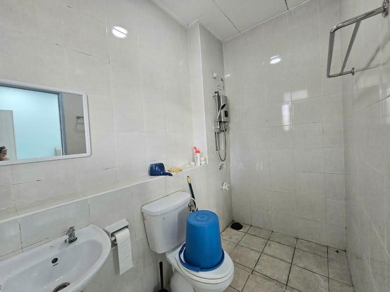2-storey Terraced House for Sale in Bandar Jaya Putra (Johor Bahru) - Ethan Gan - Bathroom - PropertyGuru.com.my
