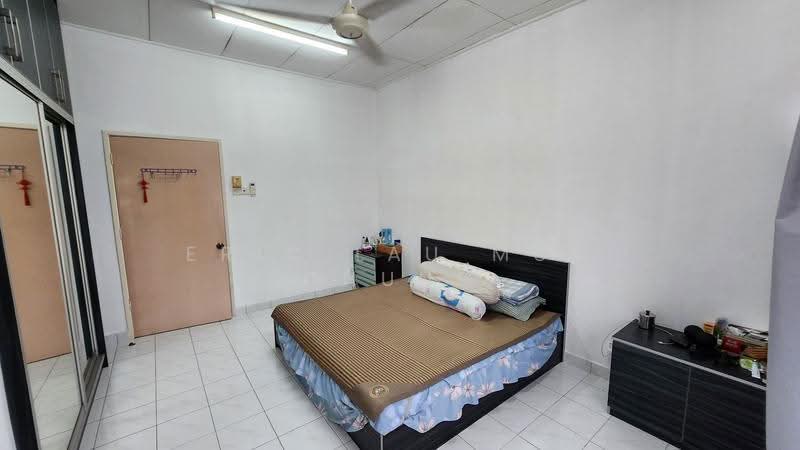 Rumah Teres untuk Dijual di Puchong (Selangor) - Eric Lau Mun Chung - Bedroom - PropertyGuru.com.my