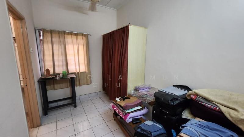 Rumah Teres untuk Dijual di Puchong (Selangor) - Eric Lau Mun Chung - Bedroom - PropertyGuru.com.my