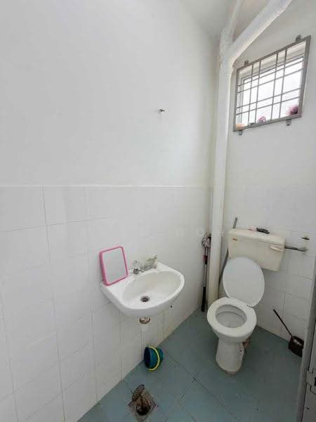 Rumah Teres 2-Tingkat untuk Dijual di Saujana Puchong (Puchong) - Evan Goh - Bathroom - PropertyGuru.com.my