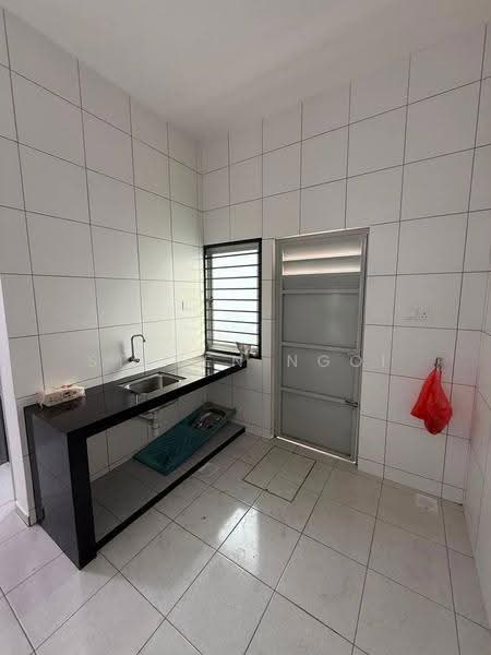 Terraced House for Rent in Bandar Putra Kulai (Kulai) - Steven Ngoi - Kitchen - PropertyGuru.com.my