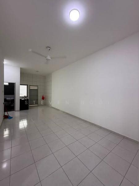 Terraced House for Rent in Bandar Putra Kulai (Kulai) - Steven Ngoi - Living Room - PropertyGuru.com.my