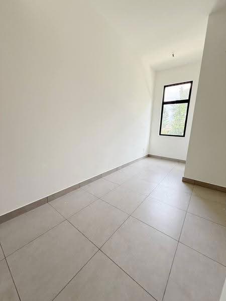 2-storey Terraced House for Sale in Taman Mount Austin (Tebrau) - Valerie Saw - Interior - PropertyGuru.com.my