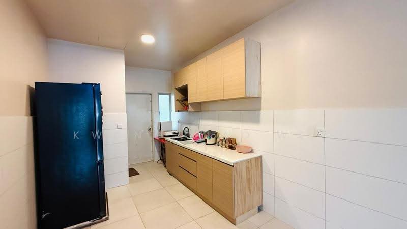 2-storey Terraced House for Sale in Petaling Jaya (Selangor) - Kwong Xiao Wei - Kitchen - PropertyGuru.com.my
