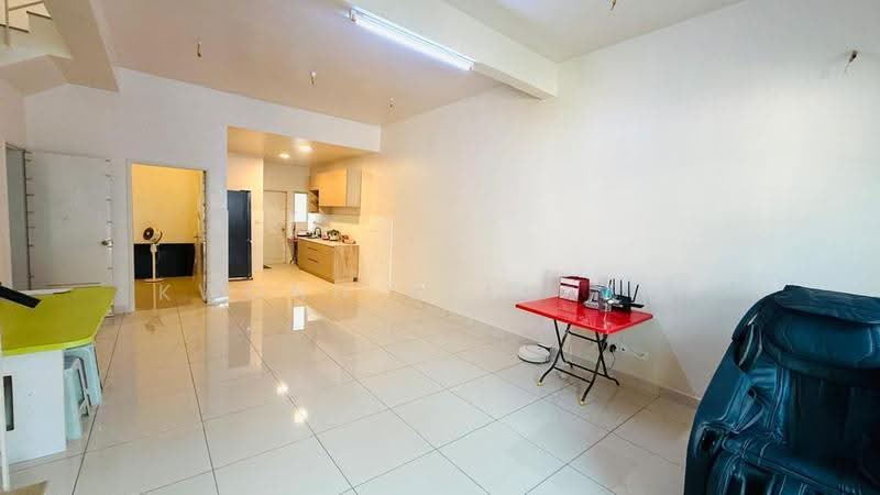 2-storey Terraced House for Sale in Petaling Jaya (Selangor) - Kwong Xiao Wei - Living Room - PropertyGuru.com.my