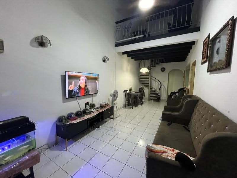 Rumah Teres 1.5-Tingkat untuk Dijual di Taman Molek (Johor Bahru) - Sam Chai - Living Room - PropertyGuru.com.my