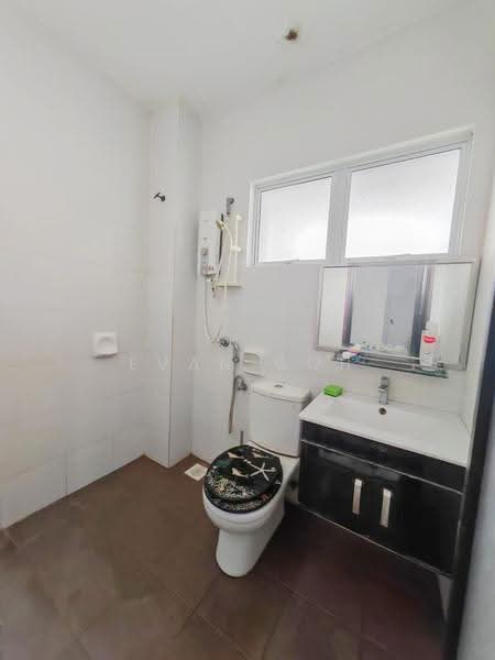 Townhouse for Sale in Taman Putra Perdana (Puchong) - Evan Goh - Bathroom - PropertyGuru.com.my