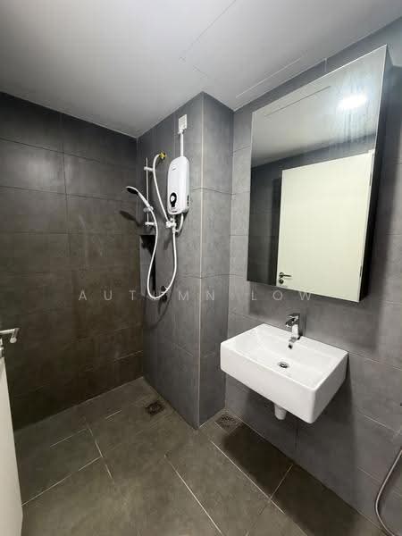 Kediaman Servis untuk Disewa di D'Clover Residences - Autumn Low - Bathroom - PropertyGuru.com.my