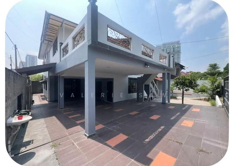 Rumah Berkembar untuk Disewa di Kampung Mohd Amin (Johor Bahru) - Valerie Saw - Exterior - PropertyGuru.com.my