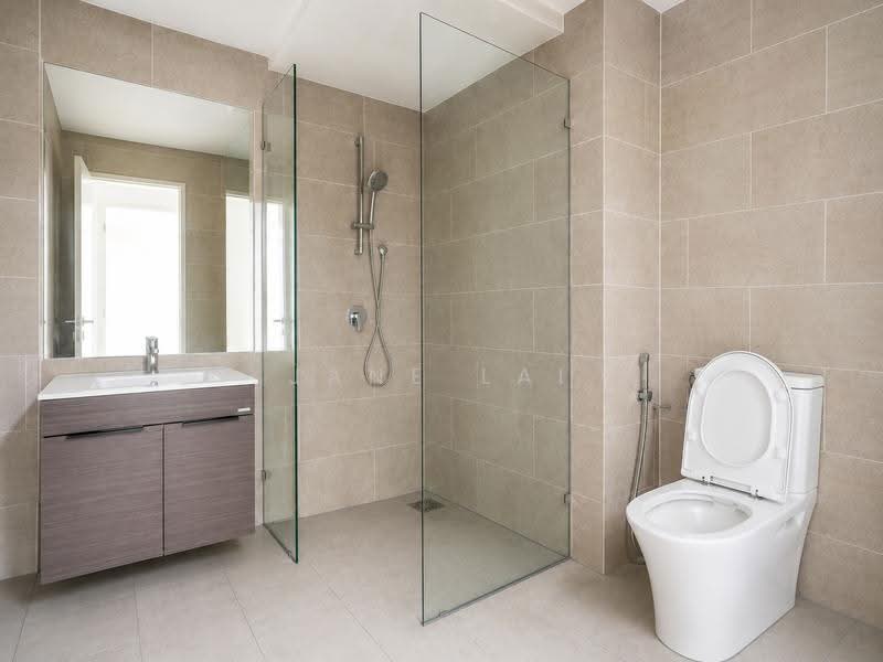 Kediaman Servis untuk Dijual di Residensi Estetik 8 (Est8) - Jane Lai - Bathroom - PropertyGuru.com.my