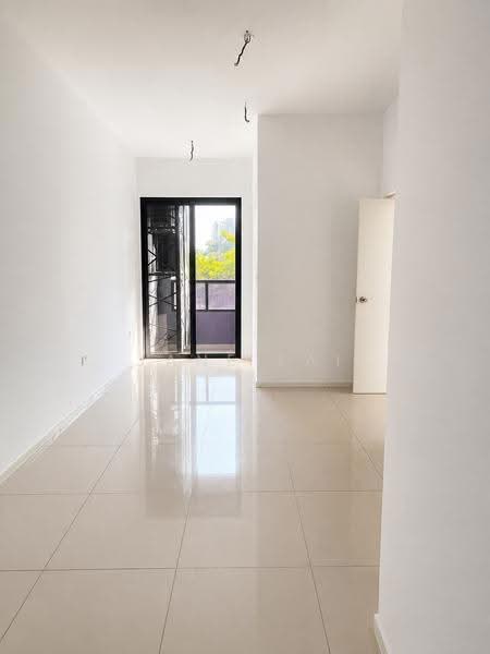 Kediaman Servis untuk Dijual di Residensi Estetik 8 (Est8) - Jane Lai - Interior - PropertyGuru.com.my