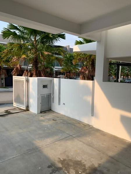 2-storey Terraced House for Rent in Bandar Putra Permai (Seri Kembangan) - Vivi Yap - Exterior - PropertyGuru.com.my