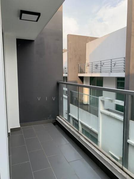 2-storey Terraced House for Rent in Bandar Putra Permai (Seri Kembangan) - Vivi Yap - Balcony - PropertyGuru.com.my