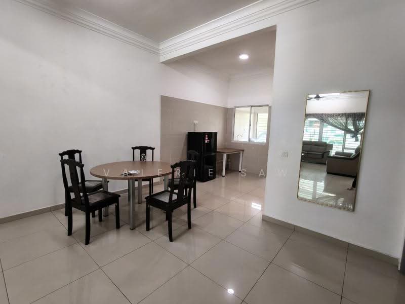 Rumah Teres 2-Tingkat untuk Disewa di Taman Bukit Bayu Senai (Kulai) - Valerie Saw - Dining Room - PropertyGuru.com.my