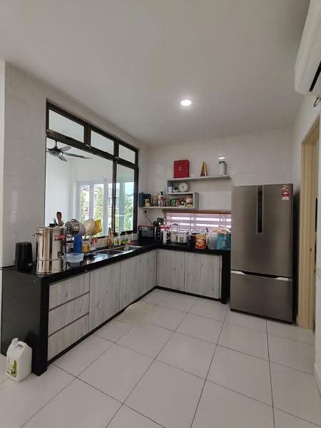 Rumah Teres 2-Tingkat untuk Dijual di Setia Tropika (Johor Bahru) - Sam Chai - Kitchen - PropertyGuru.com.my