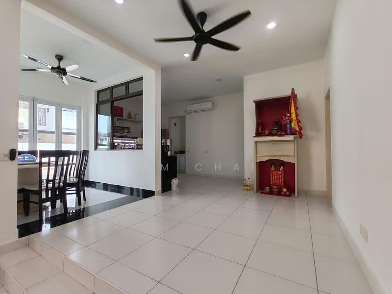 Rumah Teres 2-Tingkat untuk Dijual di Setia Tropika (Johor Bahru) - Sam Chai - Dining Room - PropertyGuru.com.my