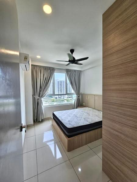 Kondominium untuk Disewa di Tropicana Bay Residences - Gan Chun Kai - Bedroom - PropertyGuru.com.my