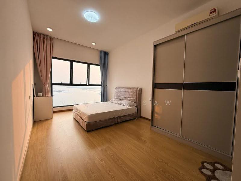 Condominium for Rent at Kings Bay @ Country Garden Danga Bay - Valerie Saw - Bedroom - PropertyGuru.com.my