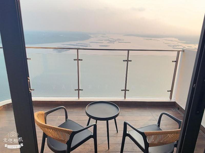 Condominium for Rent at Kings Bay @ Country Garden Danga Bay - Valerie Saw - Balcony - PropertyGuru.com.my
