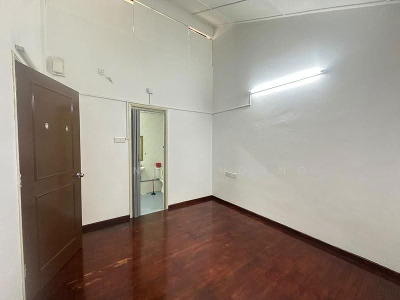Rumah Teres 1.5-Tingkat untuk Disewa di Taman Perling (Perling) - Shinee Thoong - PropertyGuru.com.my