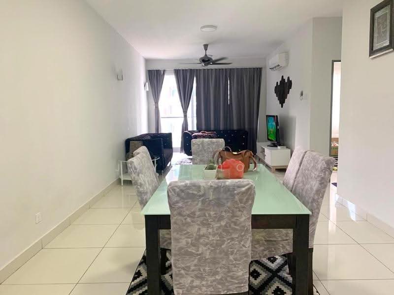 Kondominium untuk Dijual di Aurora Residence @ Lake Side City - Joyce Low - Living Room - PropertyGuru.com.my