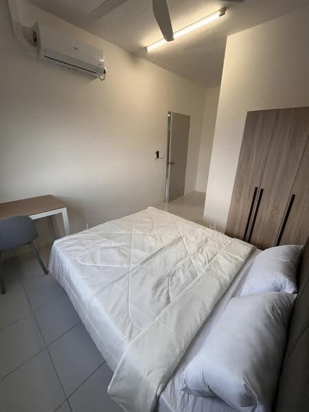 Condominium for Rent at Residensi Sateria - Jovi Soh - Bedroom - PropertyGuru.com.my