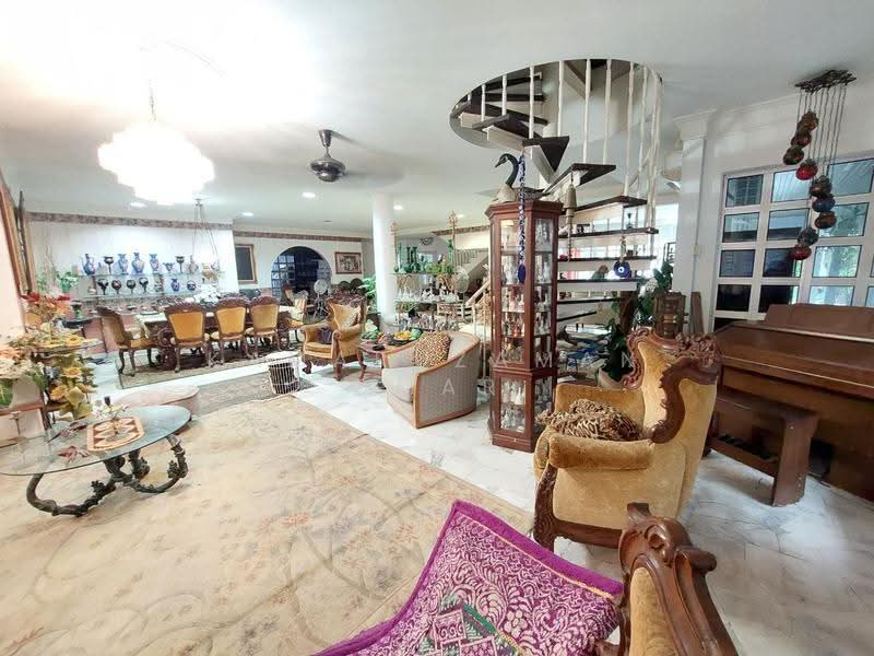 Bungalow House for Sale in Taman Melawati (Ulu Kelang) - Kamaruzaman Omar - Living Room - PropertyGuru.com.my