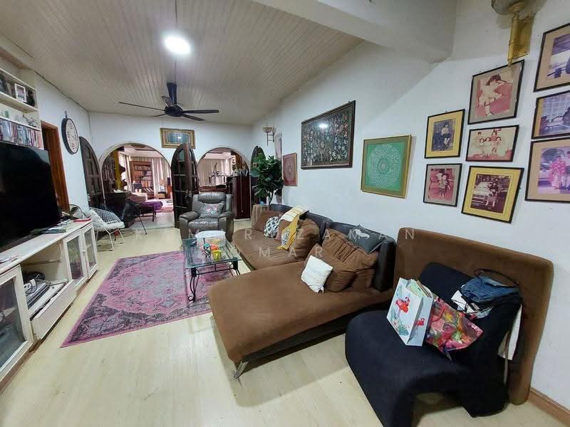 Bungalow House for Sale in Taman Melawati (Ulu Kelang) - Kamaruzaman Omar - Living Room - PropertyGuru.com.my