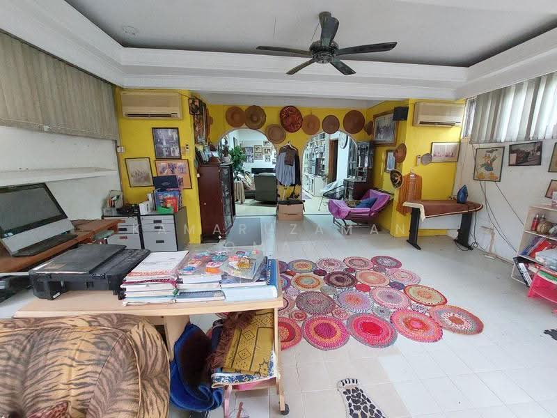Bungalow House for Sale in Taman Melawati (Ulu Kelang) - Kamaruzaman Omar - Living Room - PropertyGuru.com.my
