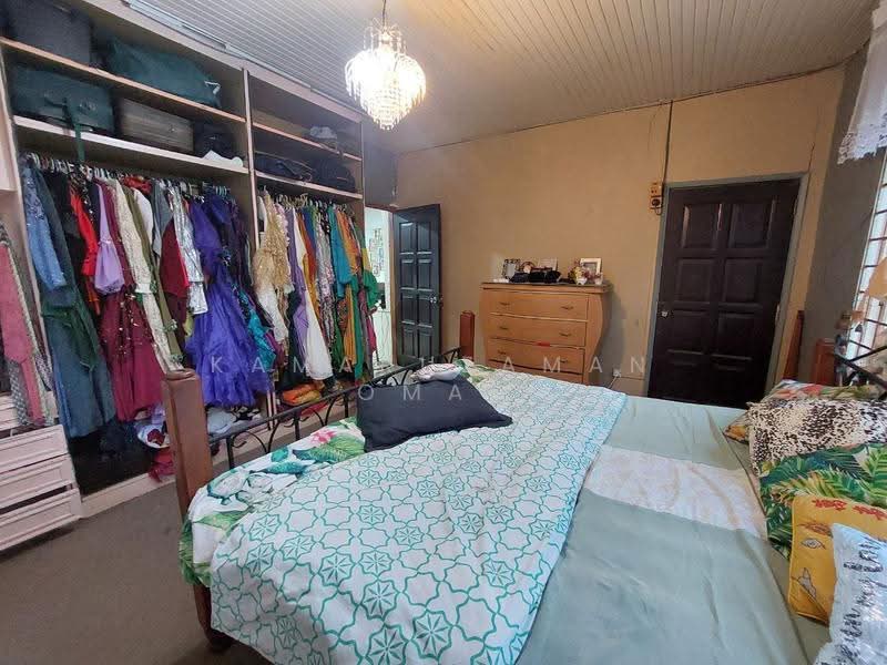 Bungalow House for Sale in Taman Melawati (Ulu Kelang) - Kamaruzaman Omar - Bedroom - PropertyGuru.com.my
