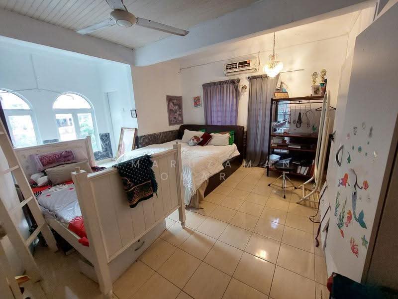 Bungalow House for Sale in Taman Melawati (Ulu Kelang) - Kamaruzaman Omar - Bedroom - PropertyGuru.com.my