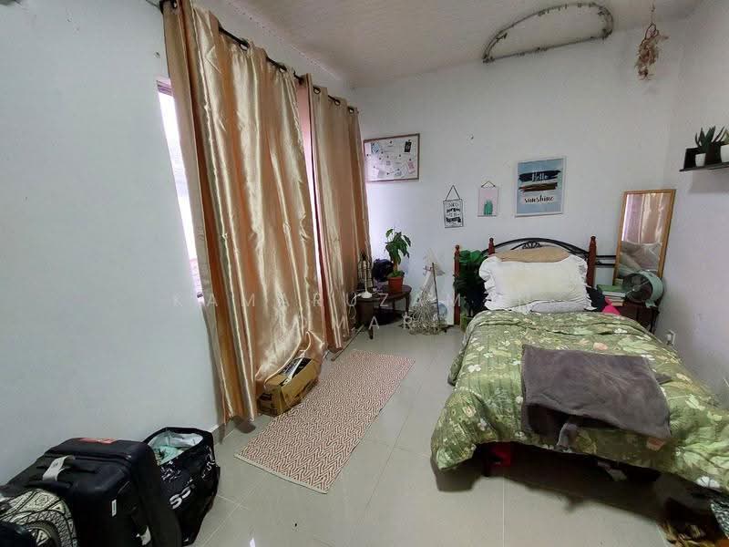 Bungalow House for Sale in Taman Melawati (Ulu Kelang) - Kamaruzaman Omar - Bedroom - PropertyGuru.com.my