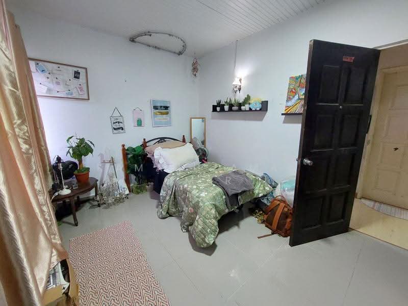 Bungalow House for Sale in Taman Melawati (Ulu Kelang) - Kamaruzaman Omar - Bedroom - PropertyGuru.com.my