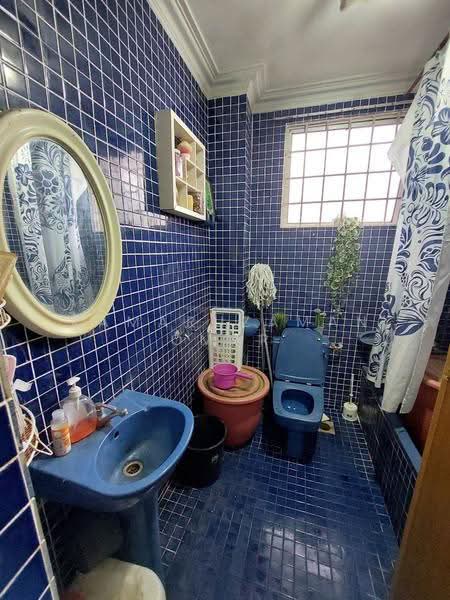 Bungalow House for Sale in Taman Melawati (Ulu Kelang) - Kamaruzaman Omar - Bathroom - PropertyGuru.com.my