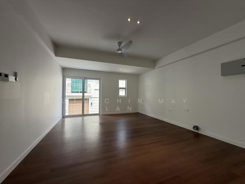 Rumah Berkembar untuk Dijual di Mont Kiara (Kuala Lumpur) - Ruth Chin May Lan - Living Room - PropertyGuru.com.my