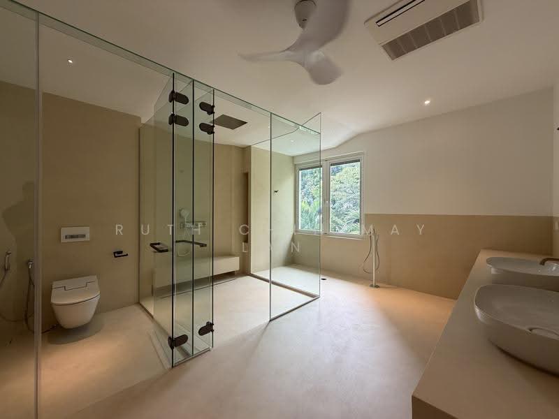 Rumah Berkembar untuk Dijual di Mont Kiara (Kuala Lumpur) - Ruth Chin May Lan - Bathroom - PropertyGuru.com.my