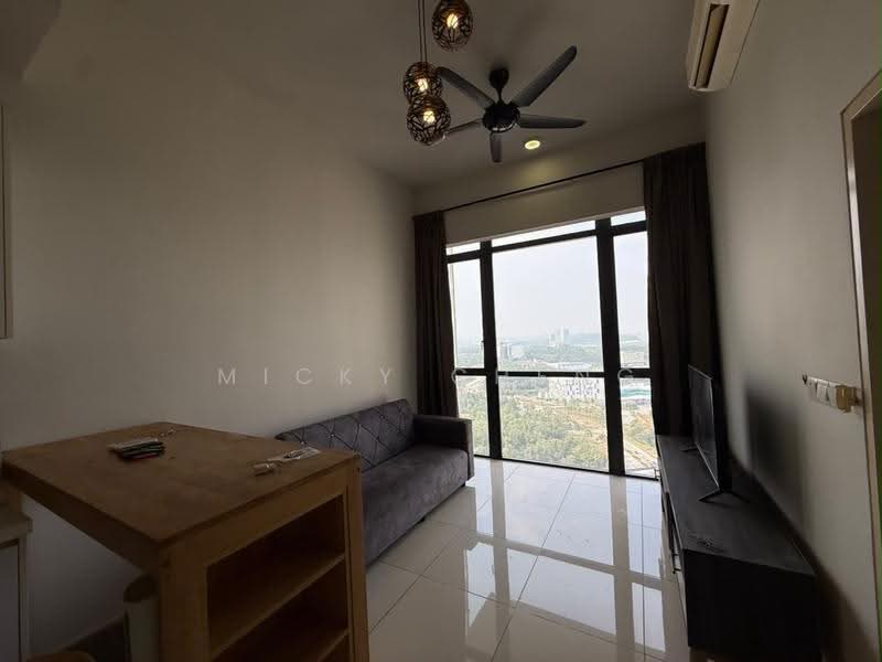 Kediaman Servis untuk Disewa di Third Avenue - Micky Cheng - Living Room - PropertyGuru.com.my