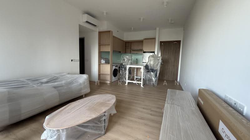 Kediaman Servis untuk Dijual di The Meg Serviced Residence - Esther Chan - Living Room - PropertyGuru.com.my
