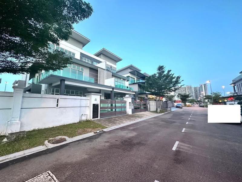 Cluster House for Sale in Taman Mutiara Mas (Skudai) - Jaz Lee - PropertyGuru.com.my