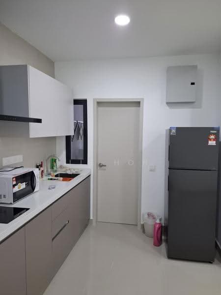 Kediaman Servis untuk Disewa di Residensi Ava @ Kiara Bay - Jie Hoh - Kitchen - PropertyGuru.com.my