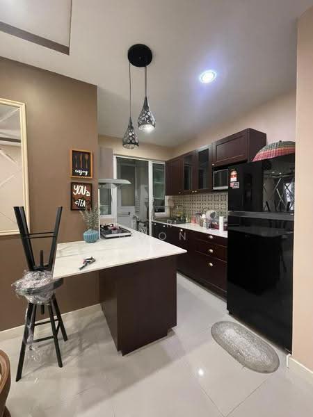 Condominium for Rent at Scenaria @ North Kiara Hills - Jeffrey Hoon - Kitchen - PropertyGuru.com.my