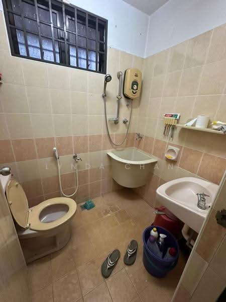 Bungalow House untuk Dijual di Kampung Sungai Gelugor (Gelugor) - Lynda Chan - Bathroom - PropertyGuru.com.my
