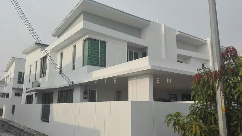 Terraced House for Rent in Bandar Sri Sendayan (Negeri Sembilan) - Jessie Chen - Exterior - PropertyGuru.com.my