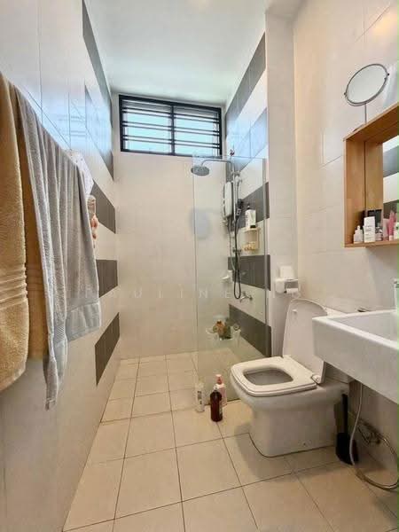 2-storey Terraced House for Sale in Ulu Tiram (Johor) - Pauline Ng - Bathroom - PropertyGuru.com.my