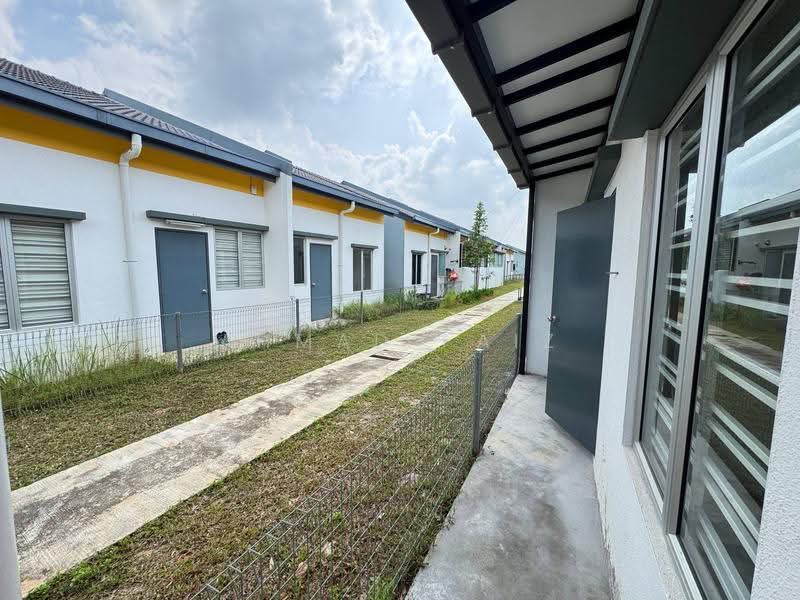 1-storey Terraced House for Rent in Dengkil (Selangor) - Ahmad Faiz - Exterior - PropertyGuru.com.my