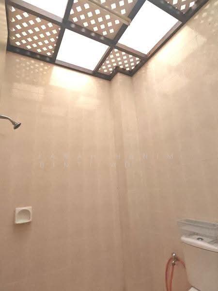 2-storey Terraced House for Sale in Denai Alam (Shah Alam) - FARAH HANIM BINTI AD SUHADAK SUHADAK - Bathroom - PropertyGuru.com.my