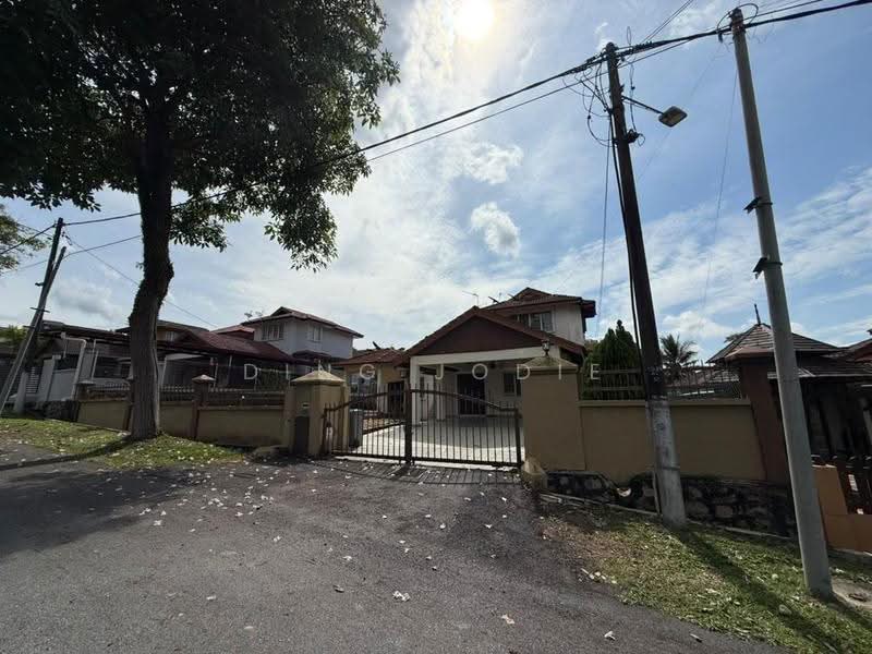 Bungalow House untuk Dijual di Taman Rasah Kemayan (Rasah) - Ding Jodie - Exterior - PropertyGuru.com.my