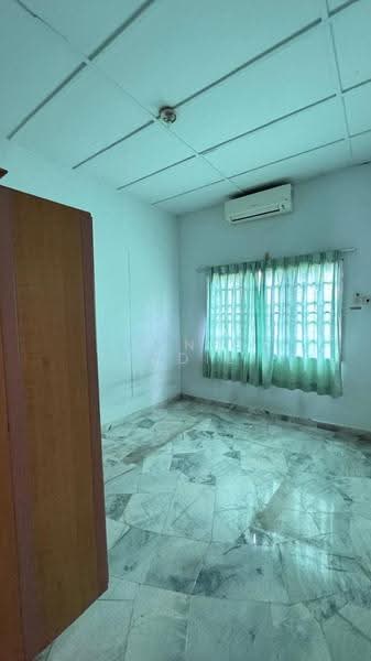 Bungalow House untuk Dijual di Taman Rasah Kemayan (Rasah) - Ding Jodie - Interior - PropertyGuru.com.my