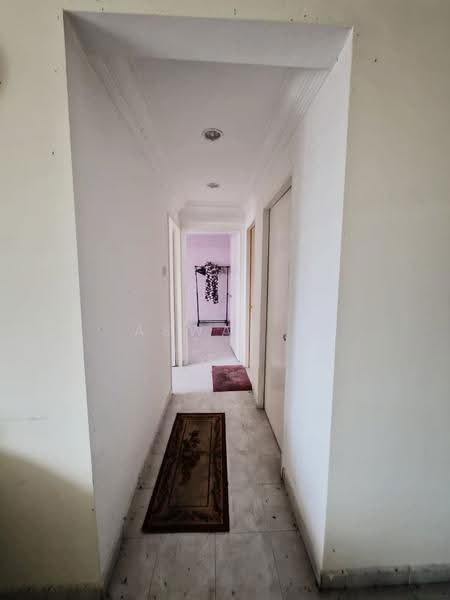 Pangsapuri untuk Dijual di Casa Prima - Aswad . - Corridor - PropertyGuru.com.my