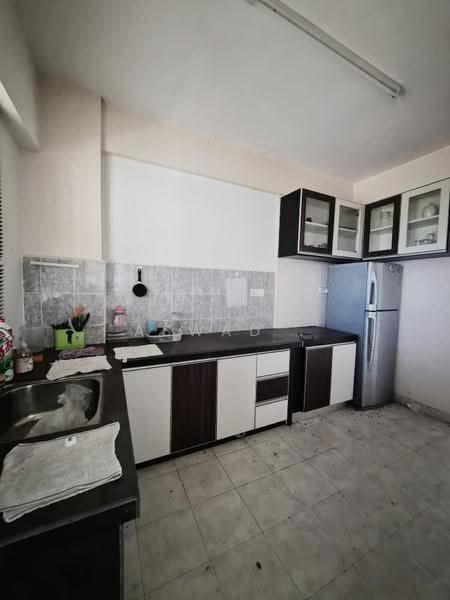 Pangsapuri untuk Dijual di Casa Prima - Aswad . - Kitchen - PropertyGuru.com.my